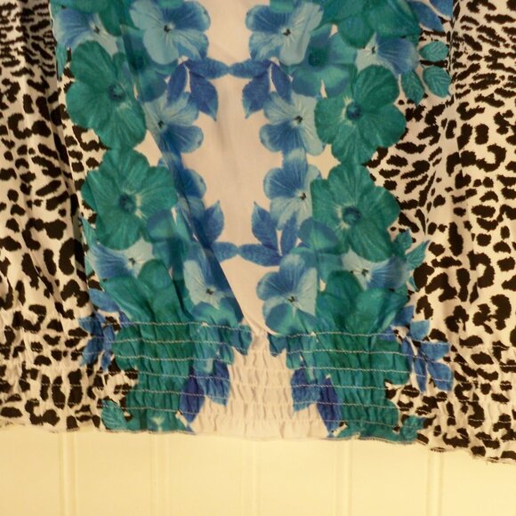 Jaclyn Smith, Tie-dye/leopard Blue Floral Top, 3X - Picture 4 of 6